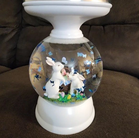 NWT Charming BATH& Body WORKS Bunny RABBIT WITH BUTTERFLIES 3 WICK Candle HOLDER